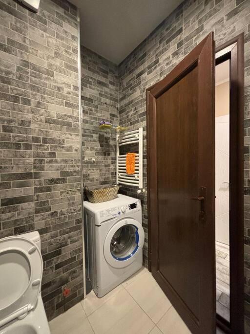 Great Two Bedroom In *